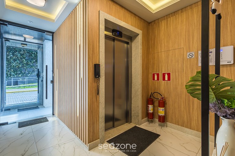 Apto vista mar e churrasq. a 80m da Praia RET0801