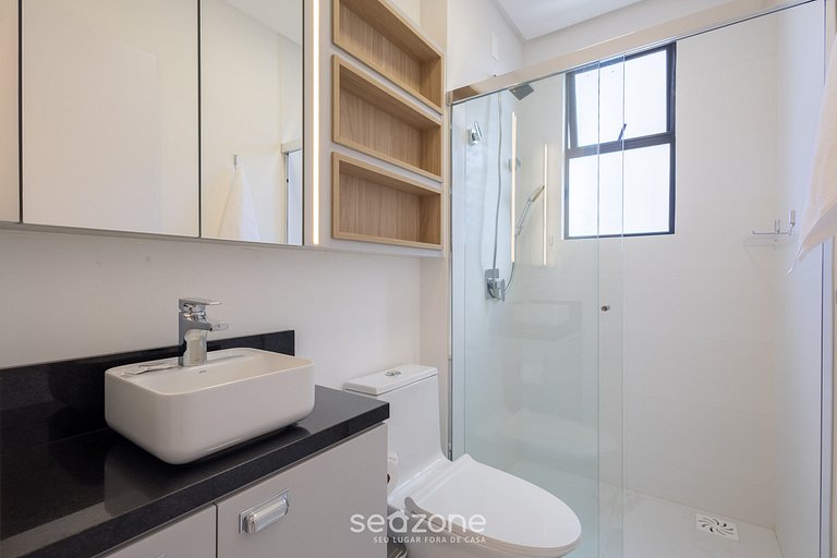 Apto c/ Churrasqueira a 500 m da Praia STW1206