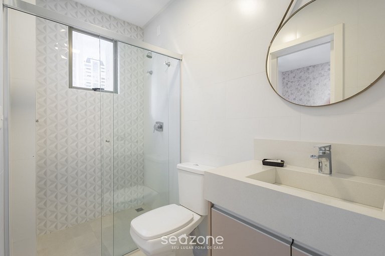 Apto c/ balcón y parrilla a 550 m del mar LLE0104