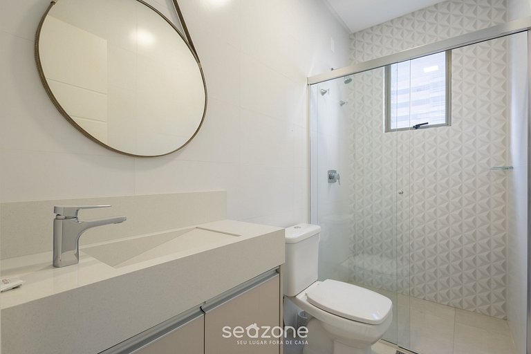 Apto c/ balcón y parrilla a 550 m del mar LLE0104