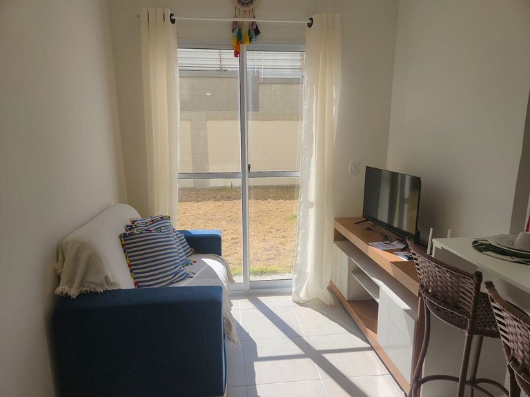 Apto em prédio c/ piscina em João Pessoa - JDS0104