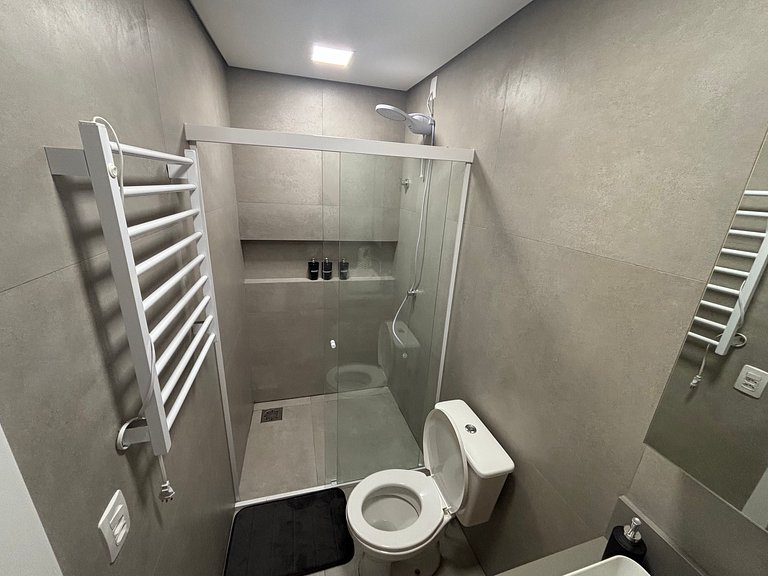 Studio moderno en el Centro de Floripa CMA0101