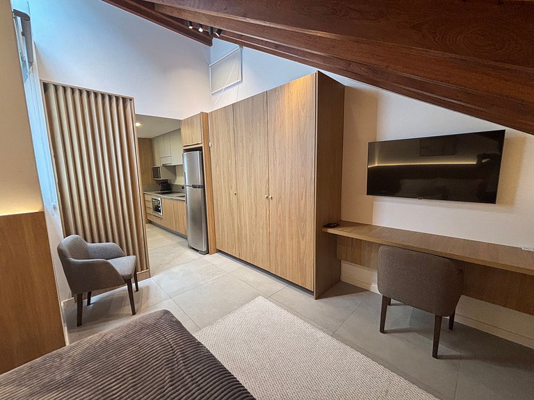 Studio moderno no Centro de Floripa CMA0101