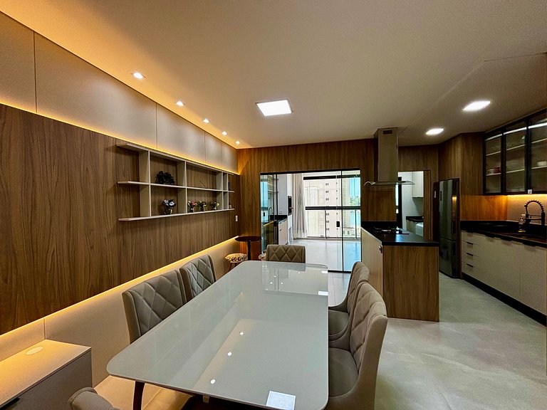 Apto con 3 suites, parrilla y vista al mar DEN1301