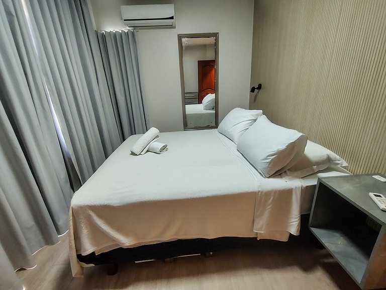 Apto c/ varanda, churrasqueira e vista mar RBV0103