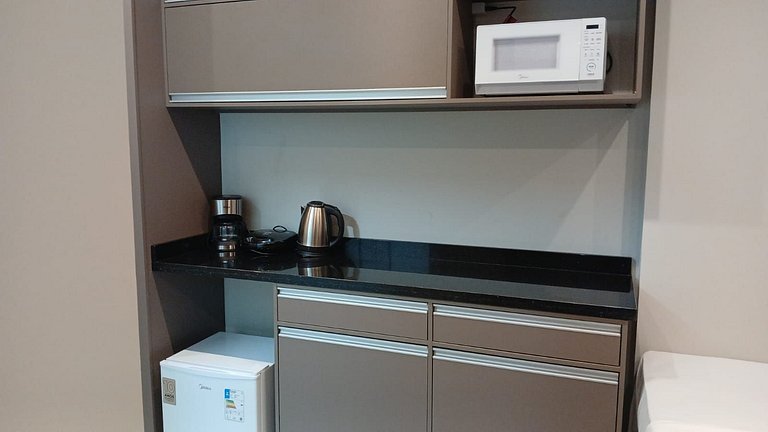 Studio c/ Piscina Vista Mar 280m da praia MHFA1004