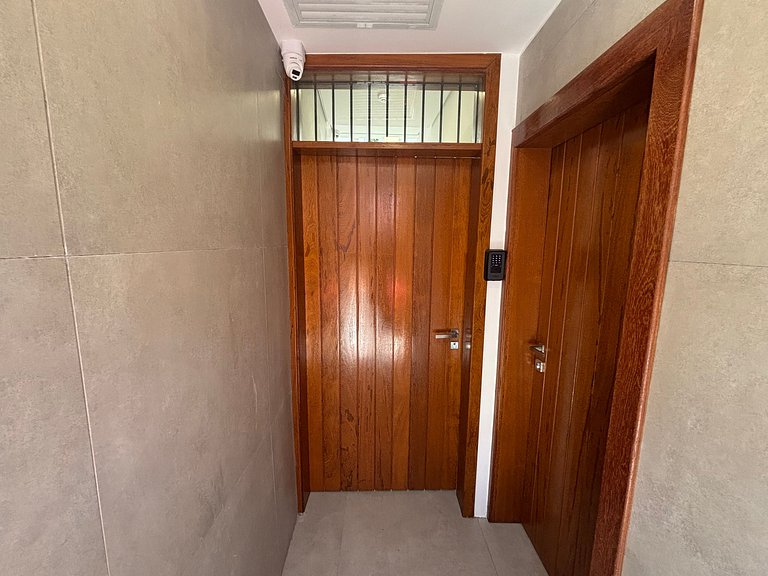 Studio c/ sacada privativa em Floripa CMA0201