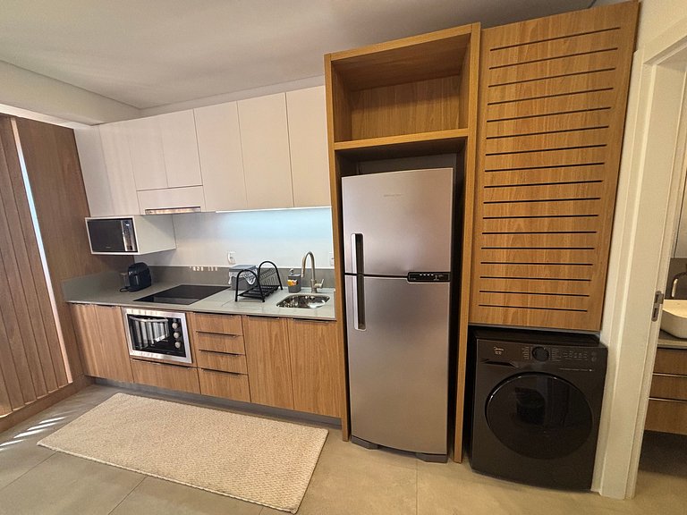 Estúdio a 450m do Mercado Público CMA0202