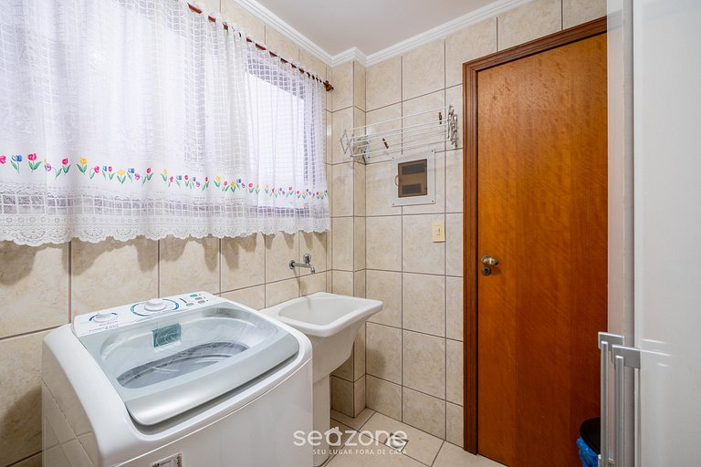 Apart c/balcón y barbacoa 110m del mar ESA901