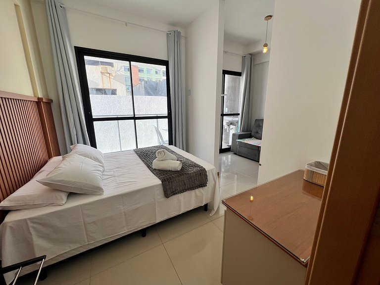 Estudio en edificio con piscina HSA0108