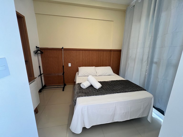 Estudio em edf. c/ piscina HSA0108