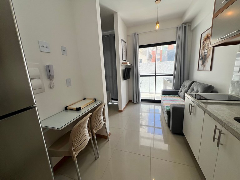 Estudio en edificio con piscina HSA0108