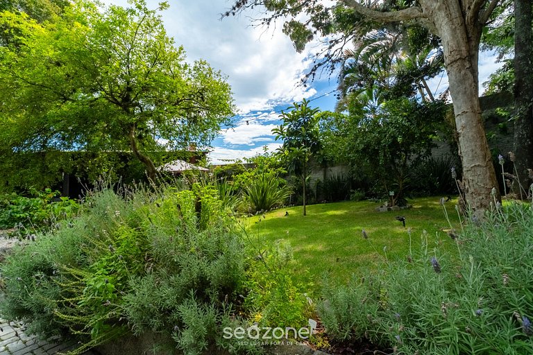 Seu refúgio em Florianópolis, a poucos minutos da praia – ND