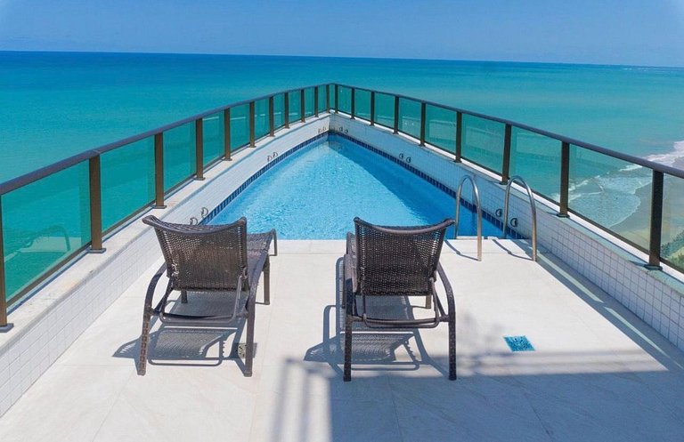 Apto c/ varanda a beira-mar de Boa Viagem CPF0902