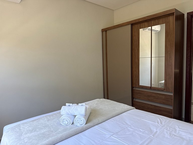 Apto con parrilla privada en Ingleses SJS0007