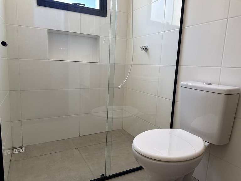 Apto c/ churrasq. privativa nos Ingleses SJS0007