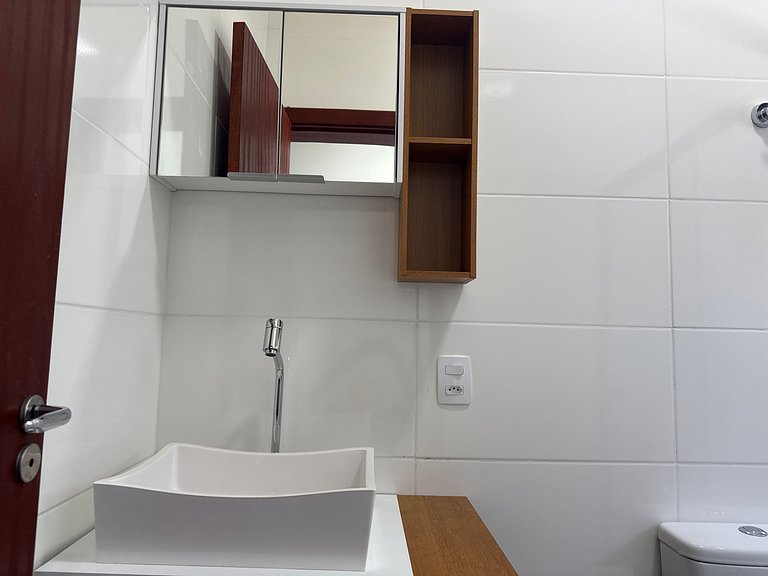 Apto c/ churrasq. gourmet nos Ingleses SJS0008