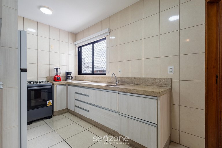 Apto Quadra Mar c/ Churrasqueira ESA0304