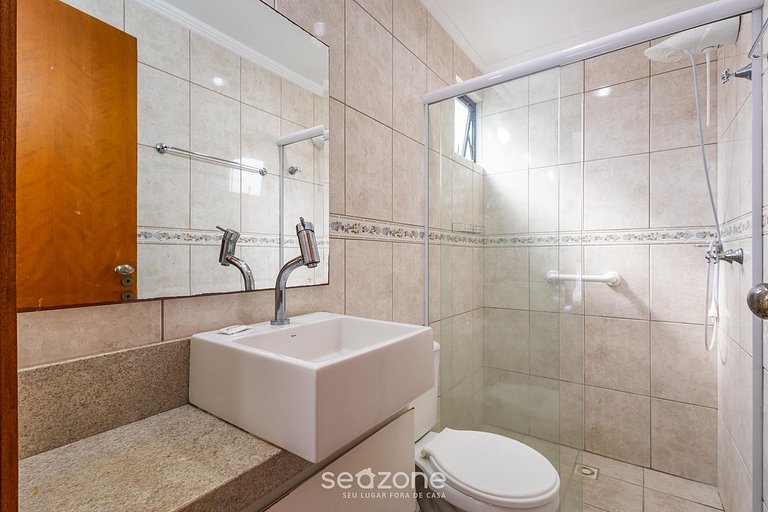 Apt a una cuadra del mar con parrilla ESA0304