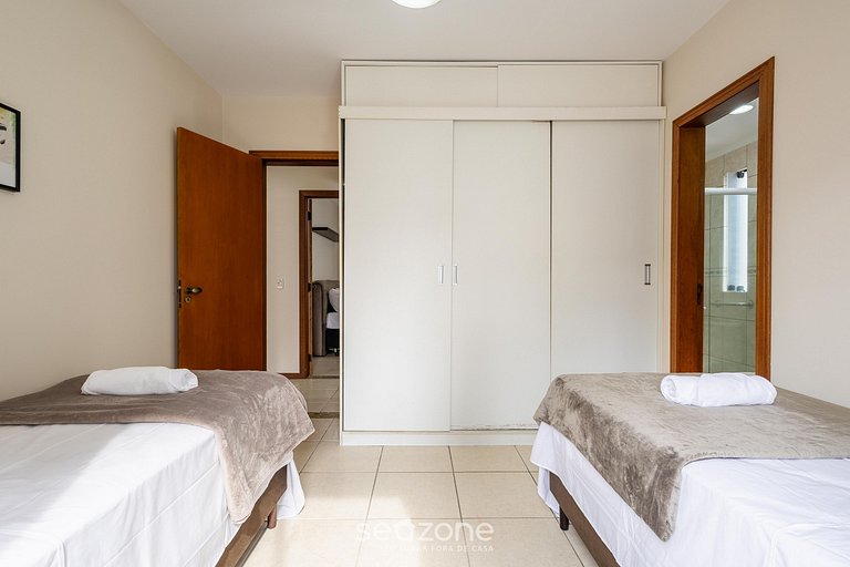 Apt a una cuadra del mar con parrilla ESA0304