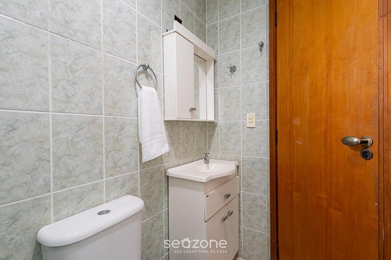 Apto Quadra Mar c/ Churrasqueira ESA0304