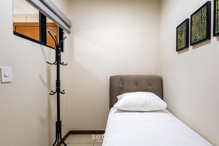 Apt a una cuadra del mar con parrilla ESA0304