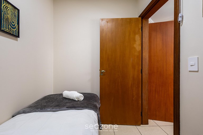 Apto Quadra Mar c/ Churrasqueira ESA0304