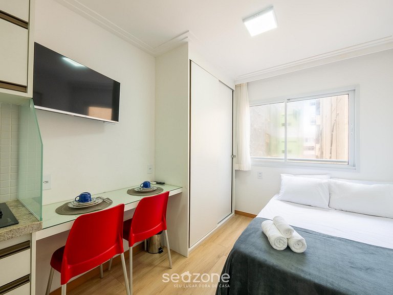 Studio c/ piscina no rooftop, 70m da Praia SMA0113