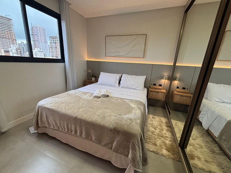 Apto c/ parrilla cerca del mar en Perequê FEL0502