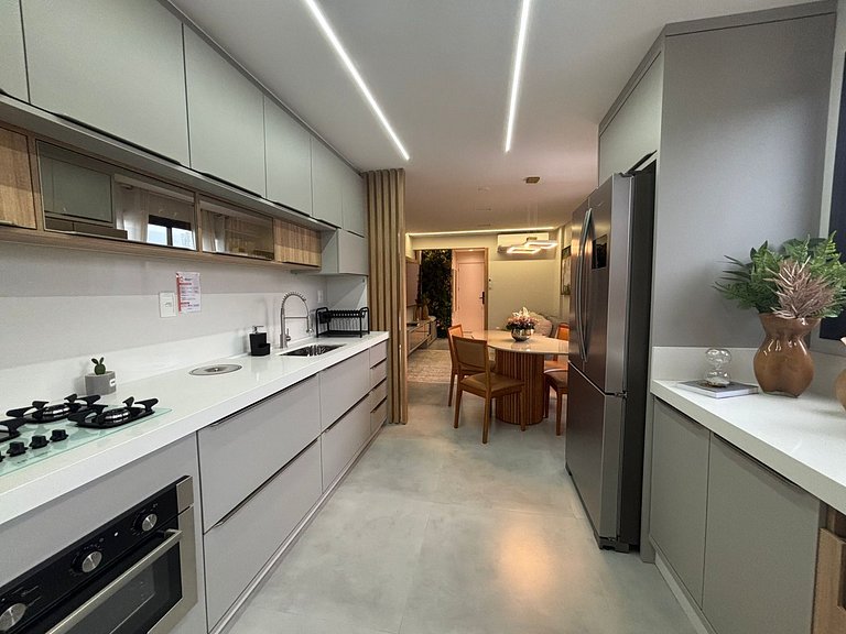 Apto c/churrasq. próx. da Praia em Perequê FEL0502