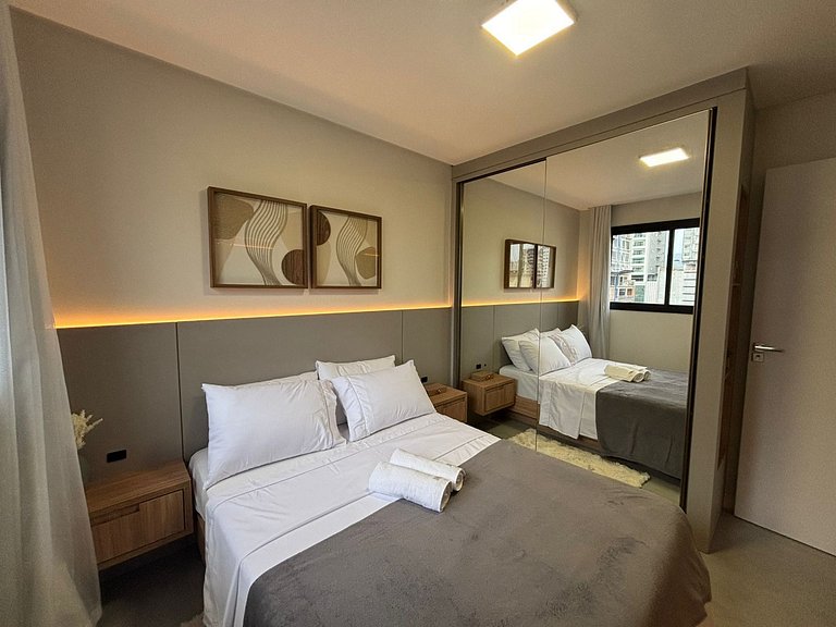 Apto c/churrasq. próx. da Praia em Perequê FEL0502