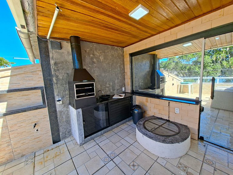 Apto con área de parrilla en Portinho CFN0847