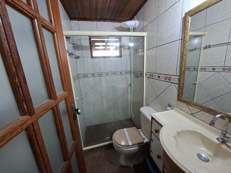 Apto c/ área de churrasco no Portinho CFN0847