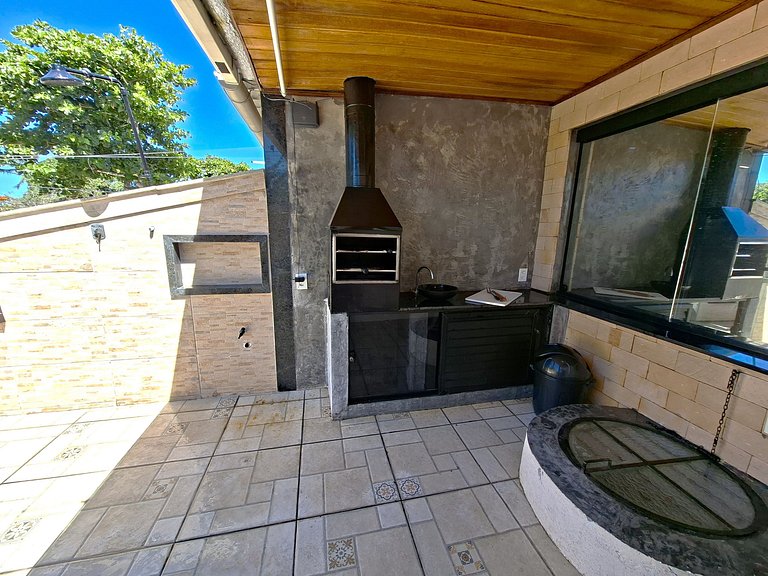 Apto c/ área de churrasco no Portinho CFN0847