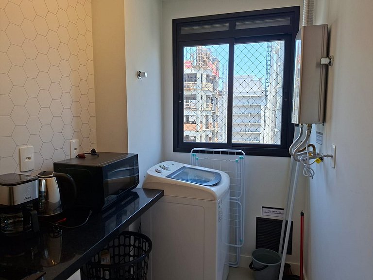 Apto c/ Churrasqueira a 600m da praia EVU1802