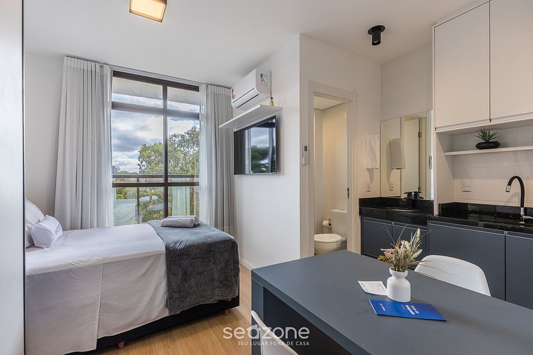 Estúdio em Cond. c/ Academia e Lavanderia ECO0304