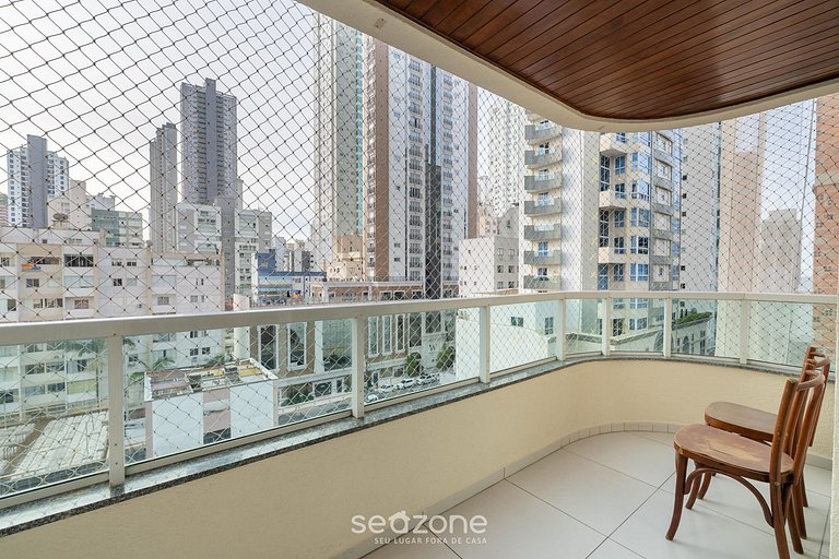 Lindo apto bem localizado a 2 min da praia ELM701