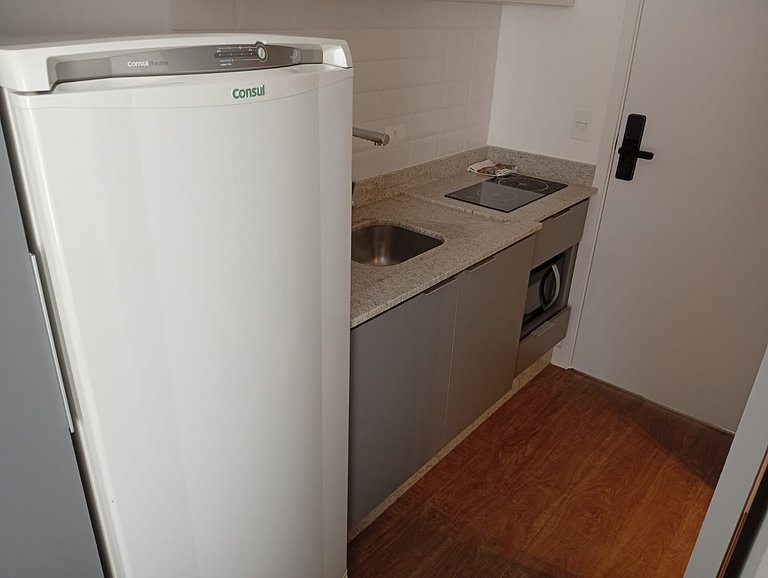 Estúdio Completo em Curitiba EMW0820