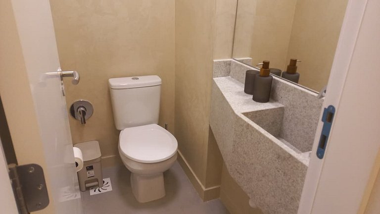 Apto c/ parrilla y balcón a 220 m del mar RTY0216