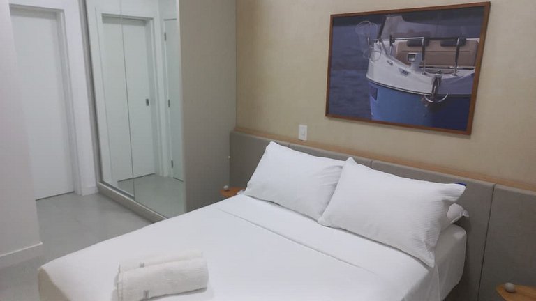 Apto c/ churrasq. e varanda a 220m do Mar RTY0216