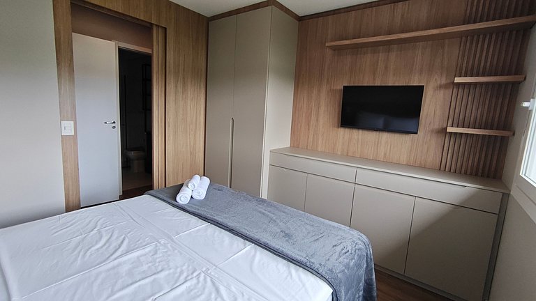 Apto a 260m do Mundo do Vapor DAH0312