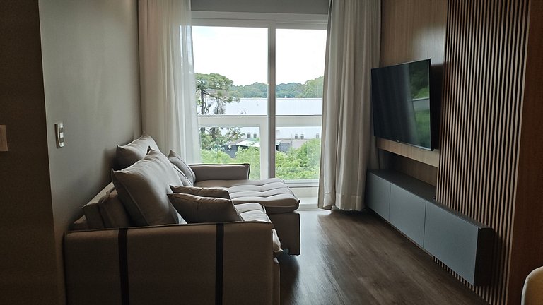 Apto a 260m do Mundo do Vapor DAH0312