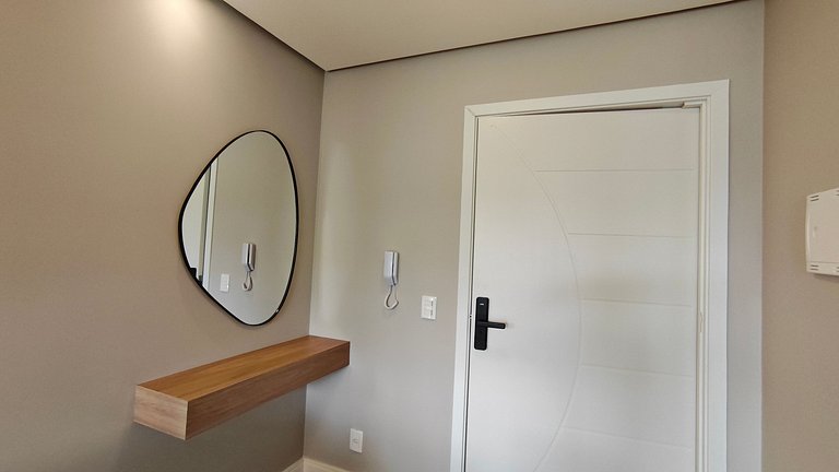 Apto a 260m do Mundo do Vapor DAH0312