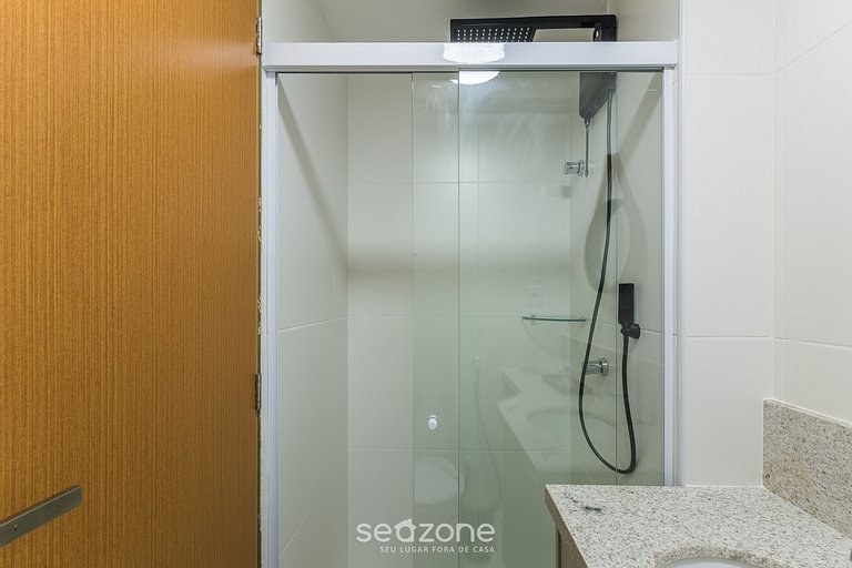 Studio Moderno a 160m do mar em prédio SAA0521