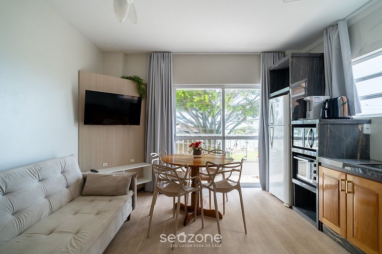 Apto c/ varanda, churrasqueira e vista mar RBV0103