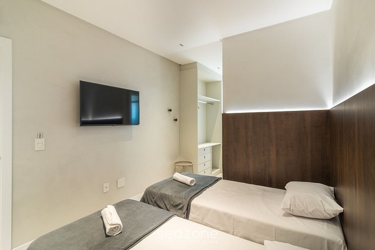 Apto c/ área gourmet a 300m da praia MTR1002