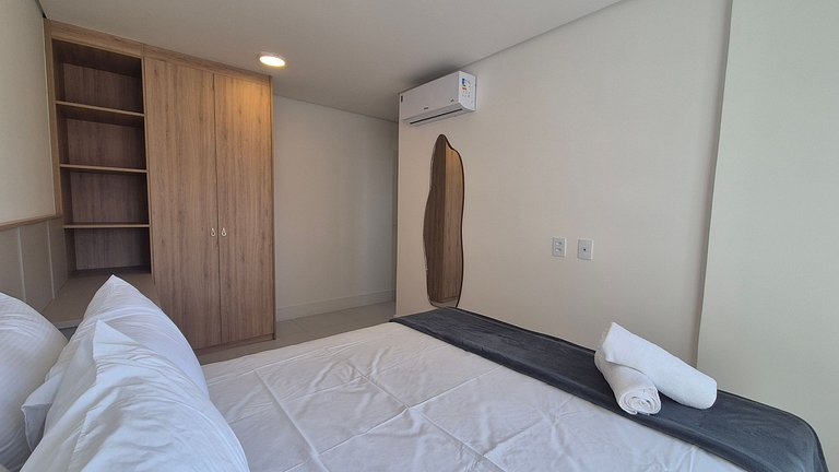 Apto c/ Churrasqueira a 200m da Praia PTC1304