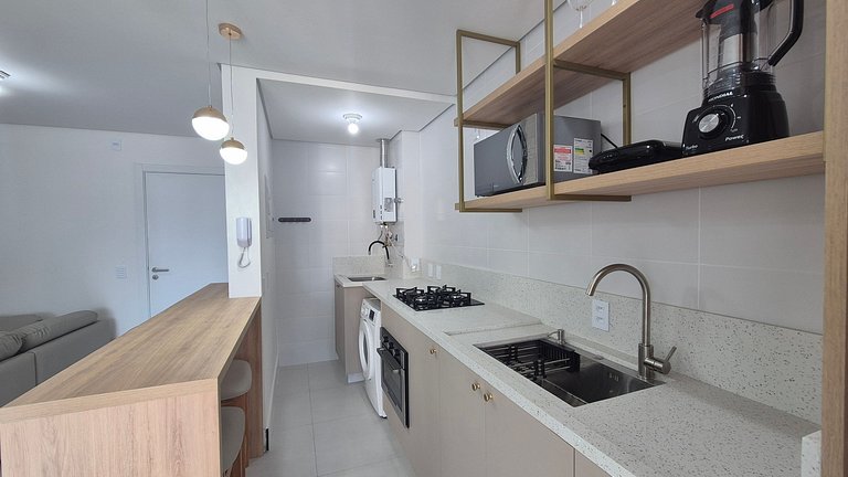 Apto c/ Churrasqueira a 200m da Praia PTC1304