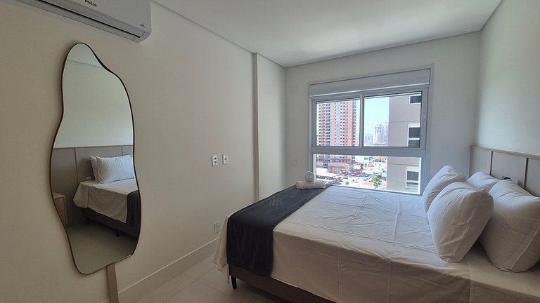 Apto c/ Churrasqueira a 200m da Praia PTC1304