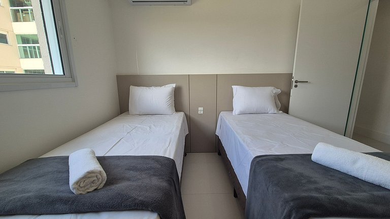 Apto c/ Churrasqueira a 200m da Praia PTC1304